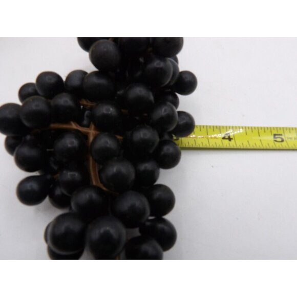 Artificial Fruit Apples Pears Grapes Plastic Rubber 8 Pieces Unbranded - Picture 12 of 16